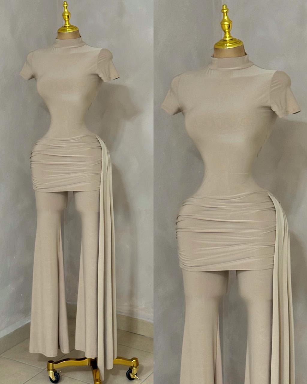 CONJUNTO CLOVI BEIGE
